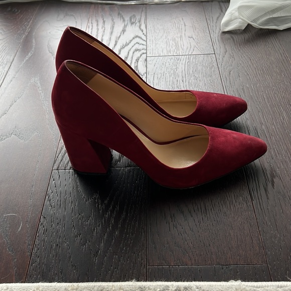 Vince Camuto Womens Red Heels. 8.5 US - Picture 4 of 4